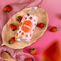 ROMIIE ZOI moisturizing formula shown for gentle hand cleansing