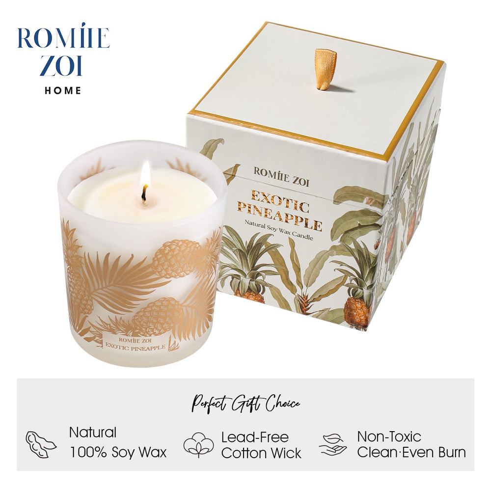 Close-up of pineapple fragrance label on ROMIIE ZOI candle