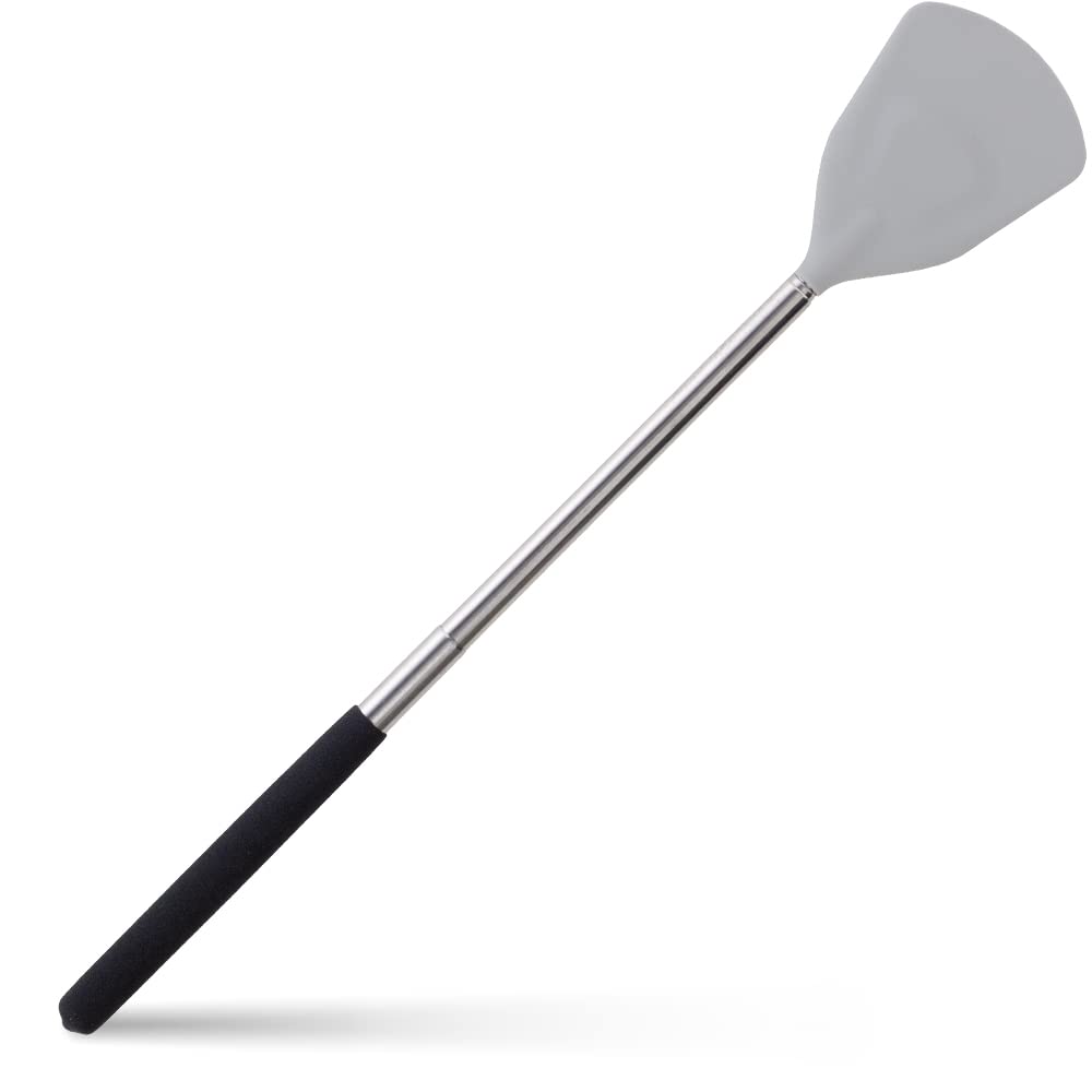 ROUNDS cream applicator extended reaches back and shoulders for easy lotion application