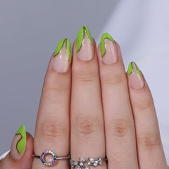 RTKHFZE press-on almond nails offer a natural fit with a flexible, comfortable feel.