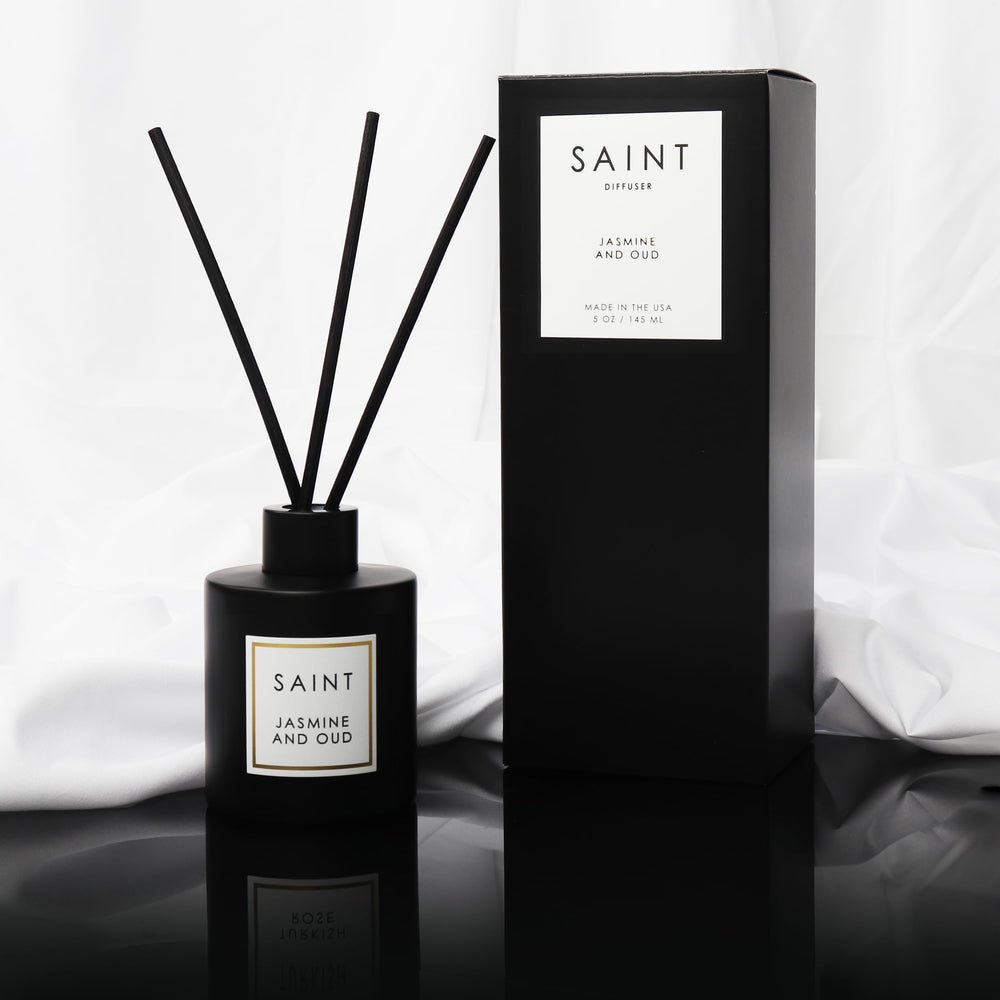 SAINT diffusion reeds rotating to refresh fragrance levels over time.
