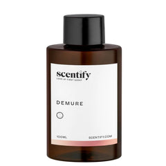 Calabrian bergamot, orange and pineapple top notes of Demure diffuser oil