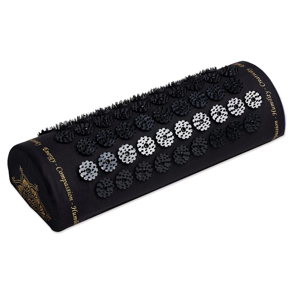 ShaktiMat Classic neck pillow in black with spikes