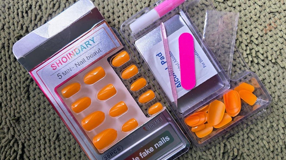 Shoindary orange press-on nails packaging image showing 30-piece set