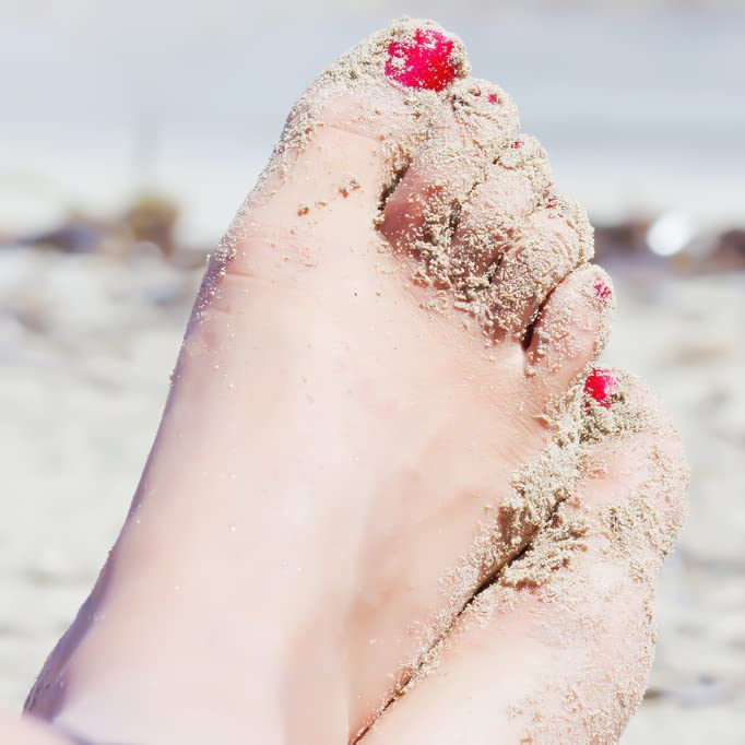 SILPECWEE toe nail stickers offer 11 sizes for a snug fit.