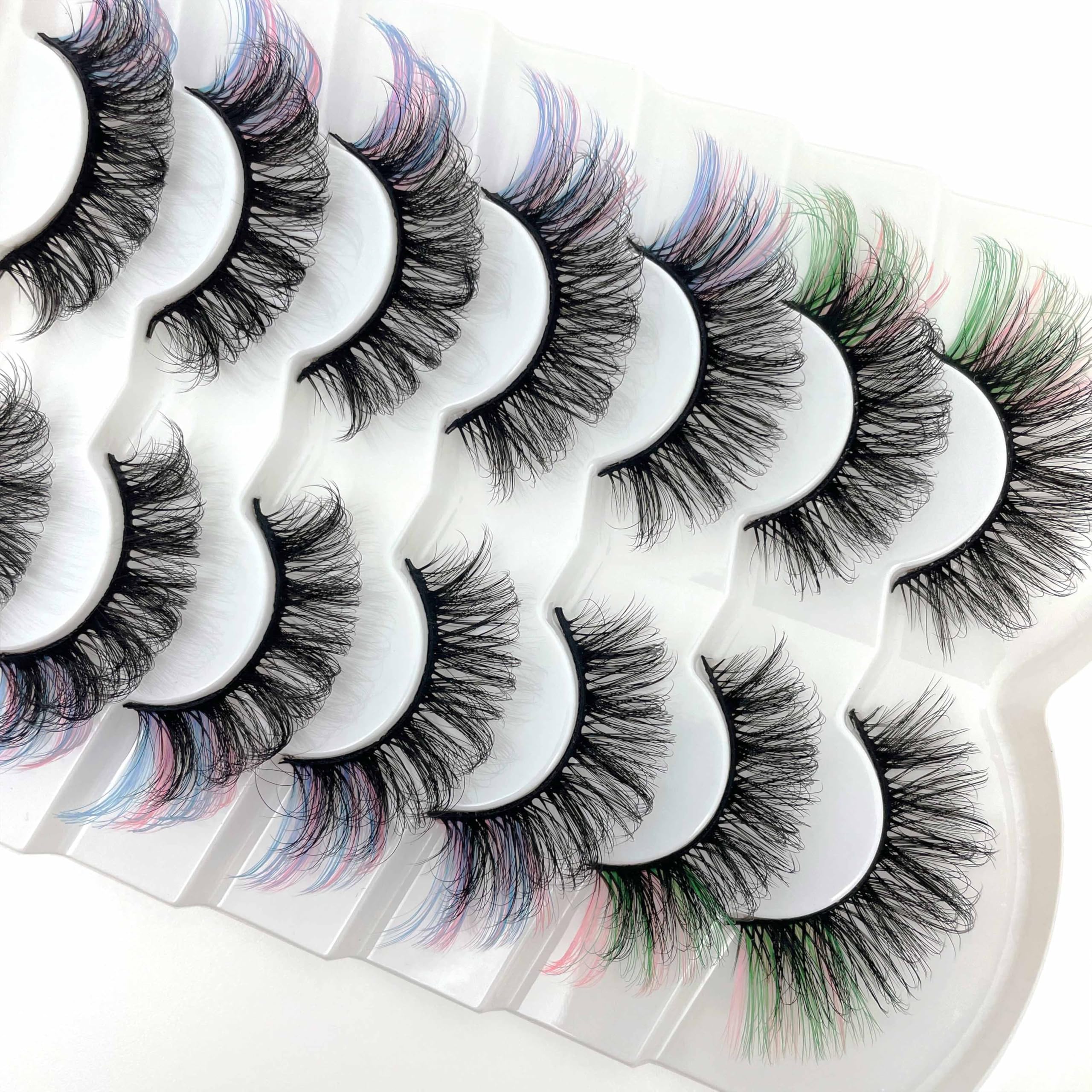 SISIYDY green-pink gradient lashes add playful color pop for cosplay.