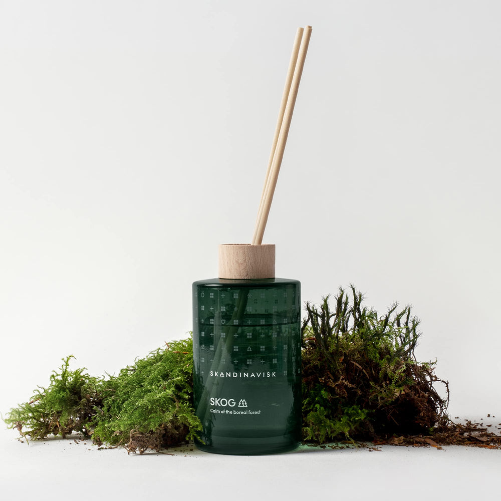 Fragrance notes: pine needles and fir cones