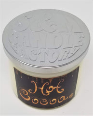 S&M Candle Factory close-up of creamy milk, chocolate and marshmallow notes for cozy evenings.