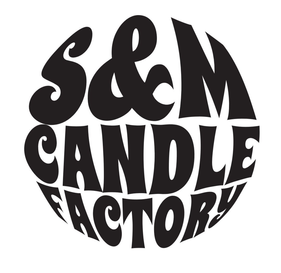 S&M Candle Factory Marshmallow Fireside gift box packaging is ideal for gifting.