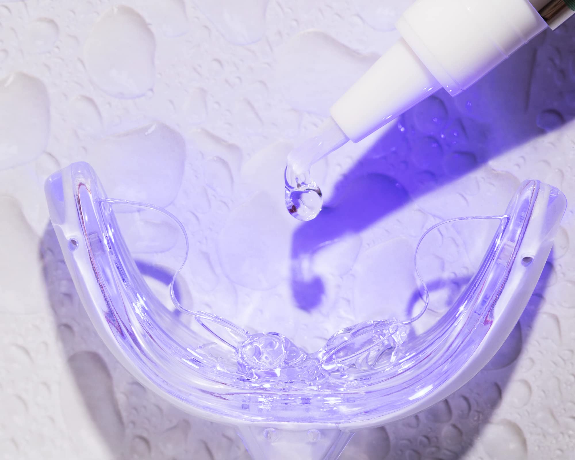 Dental-quality whitening gel within the pen