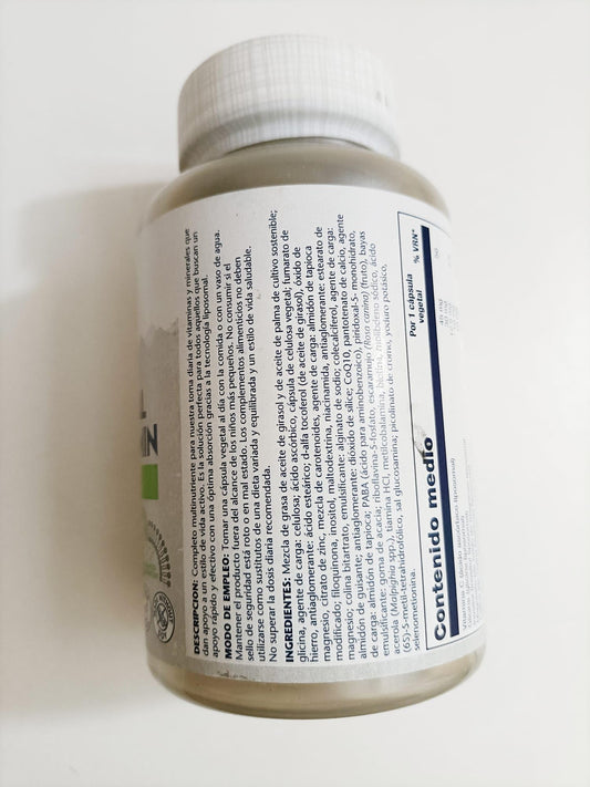 Front of SOLARAY Liposomal Multivitamin box indicating 30 servings