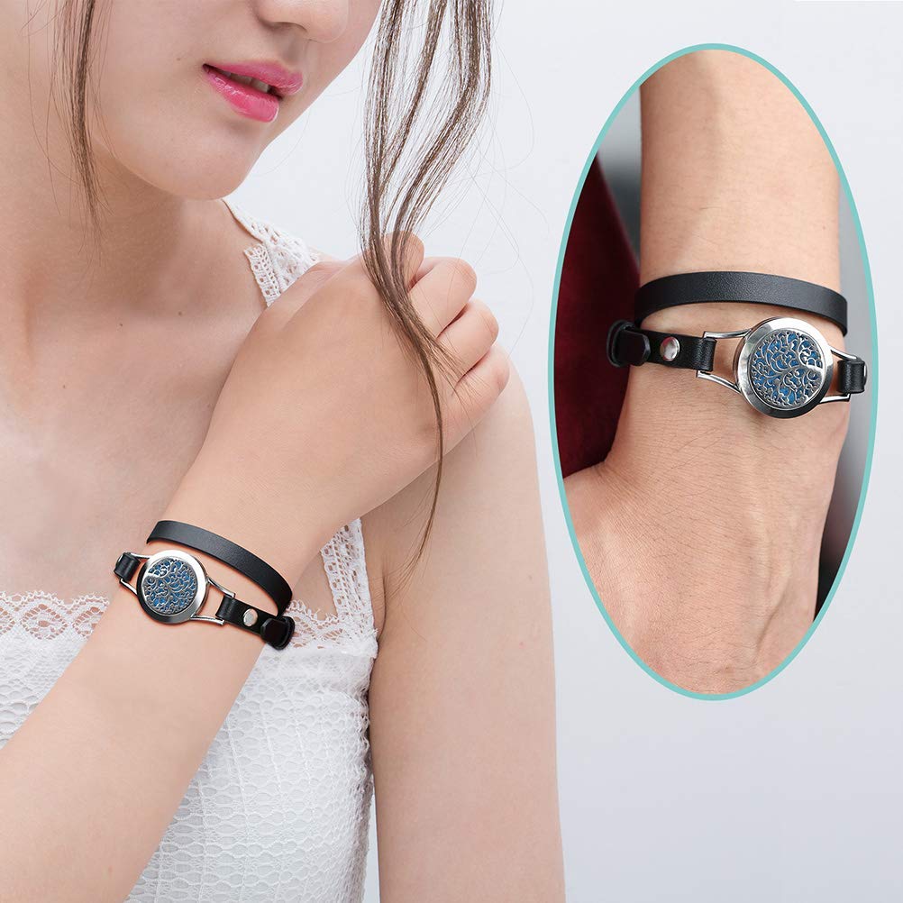 Diffuser bracelet in gift box