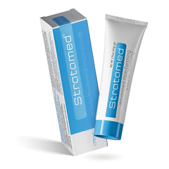 Stratamed advanced film-dressing application forms a protective layer over a wound.