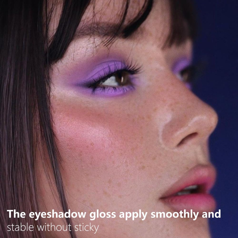 SUAKE 6Pcs Matte Color Eyeshadow set purple swatches for rich color depth