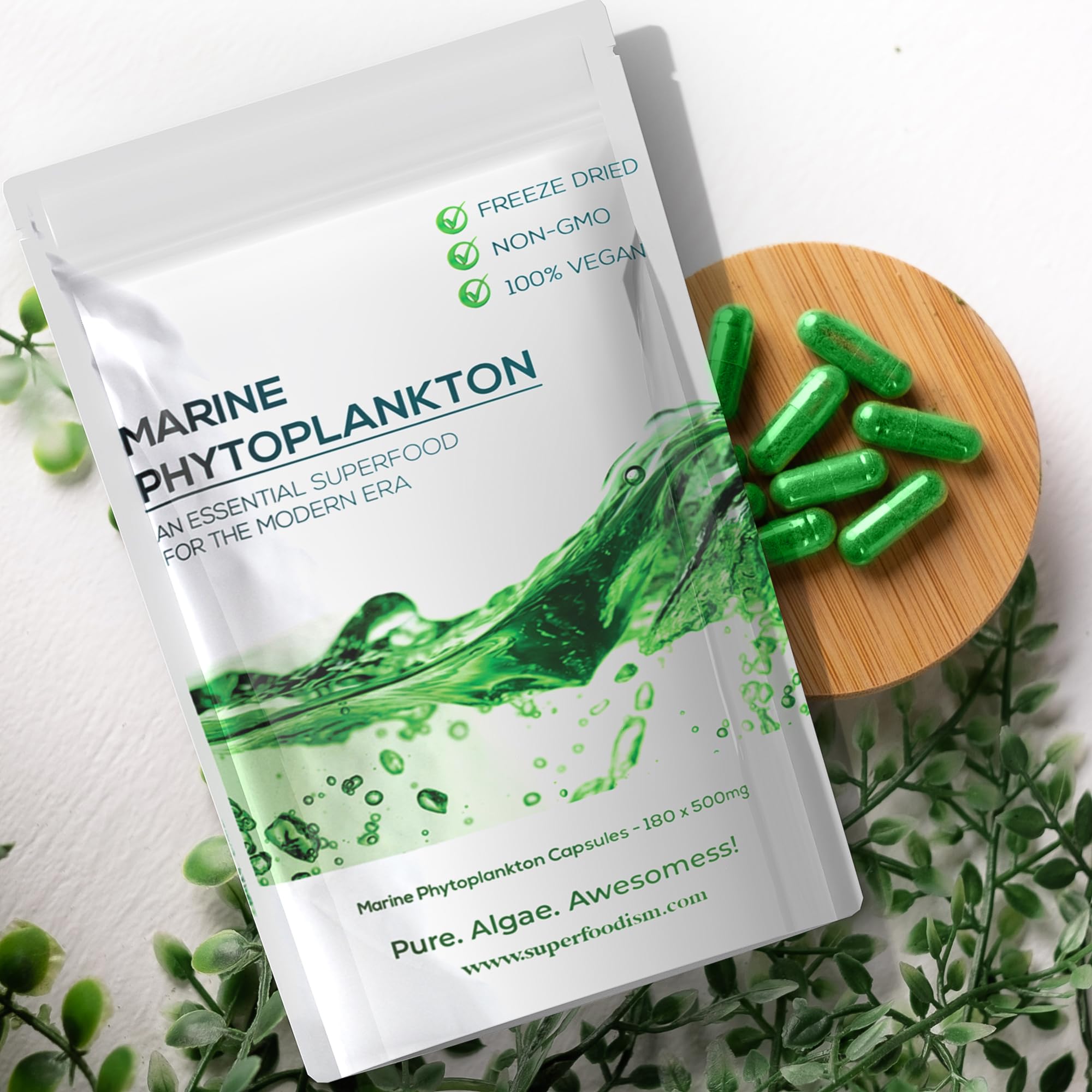Nutrients and vitamins offered by phytoplankton