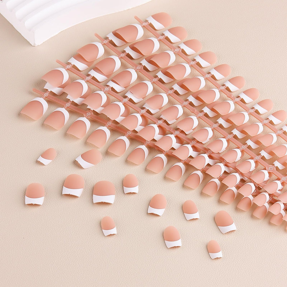SUTOKAKA durable gel press-ons ideal for DIY at-home manicures.
