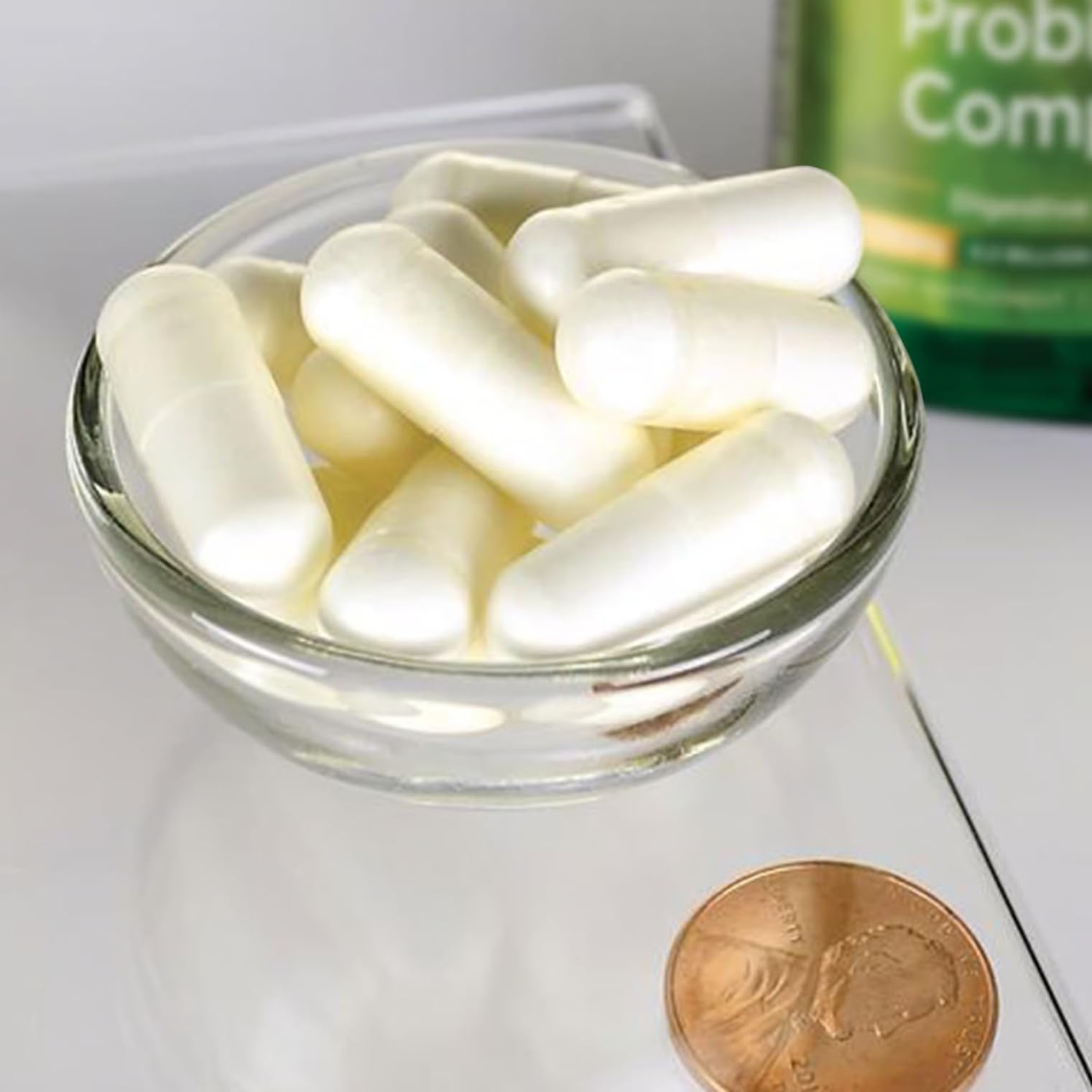 Packaging highlighting probiotic and prebiotic (FOS) blend