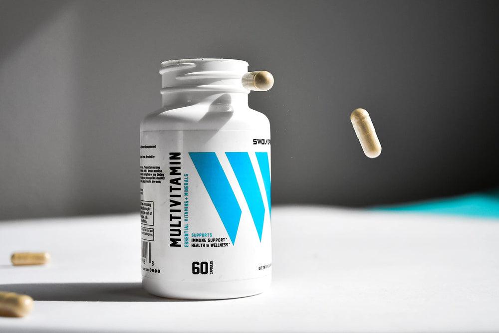 Athlete using multivitamin for daily nutritional support