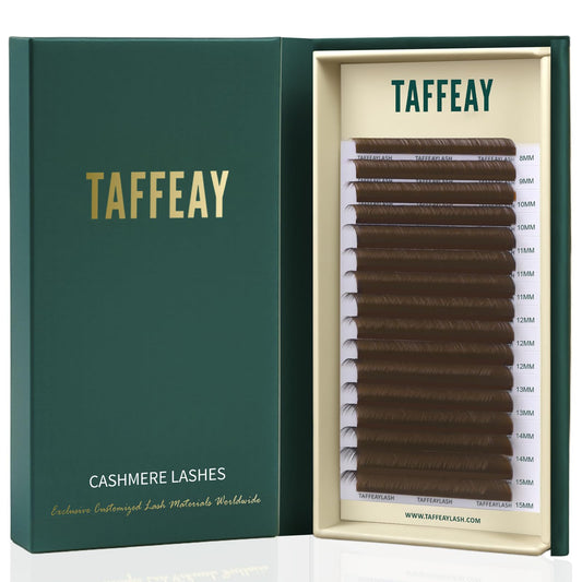 TAFFEAY light brown cashmere lash extensions close-up; feather-light feel for comfortable wear.