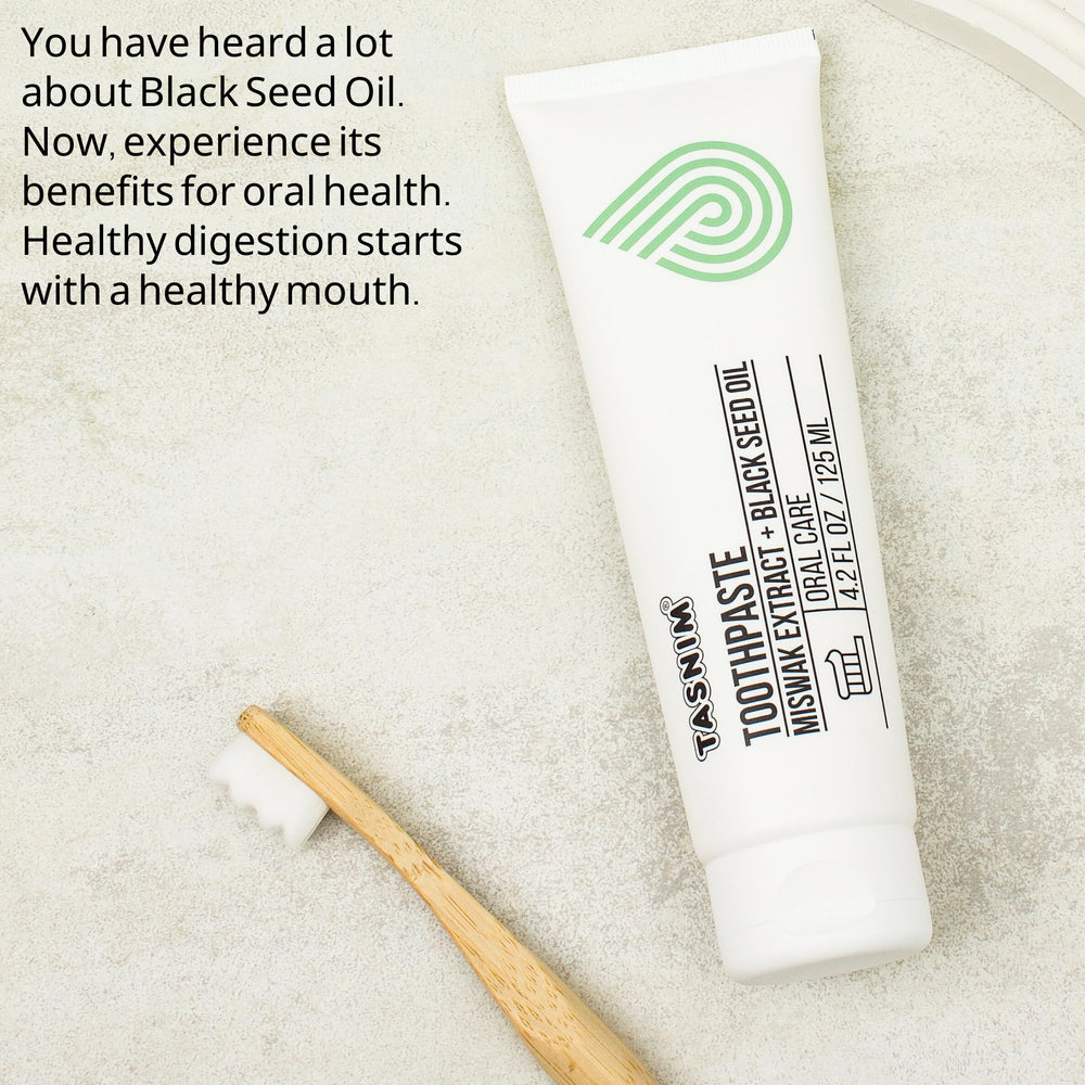 Whitening and fresh breath lifestyle shot