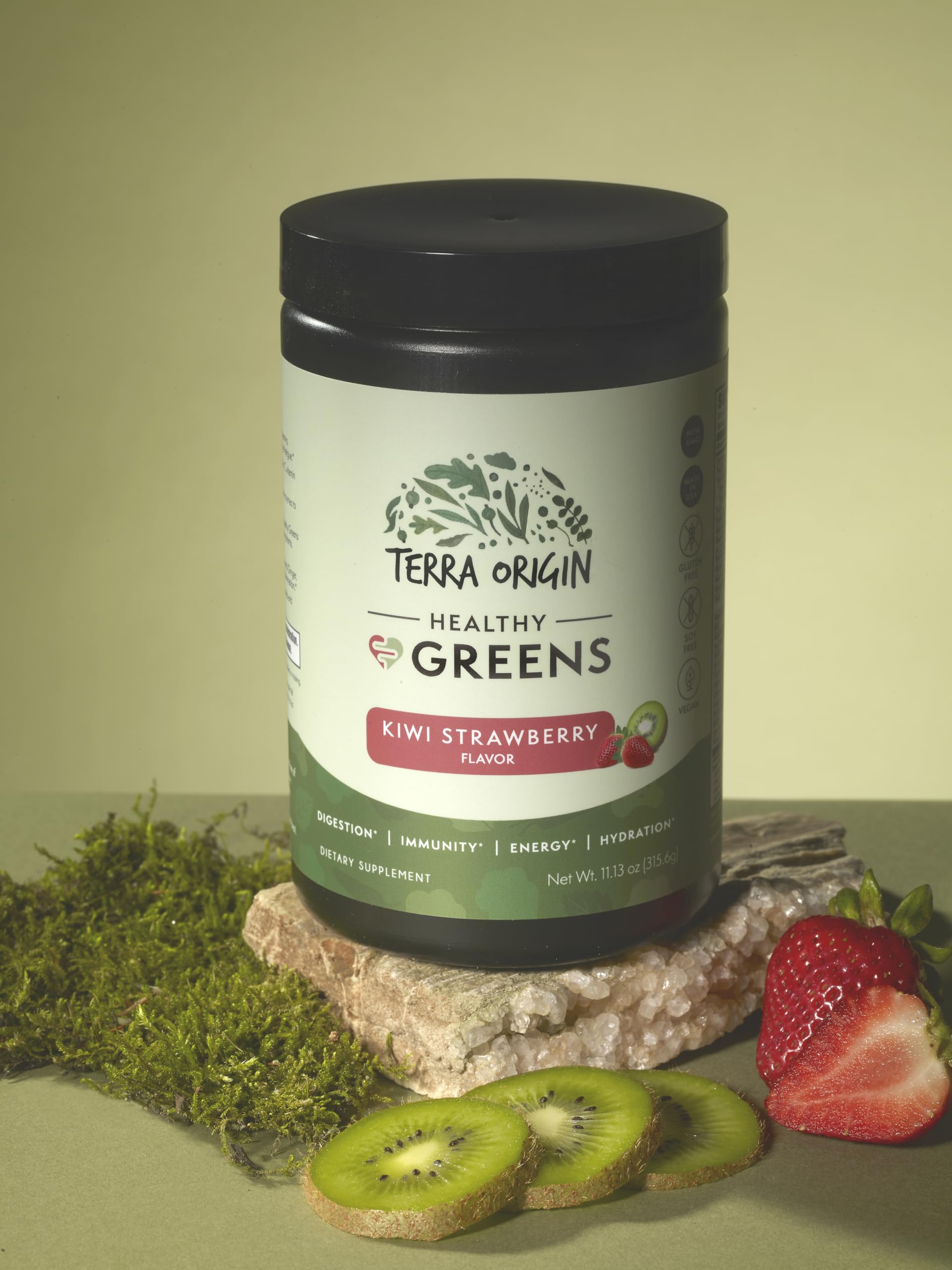 Kiwi Strawberry smoothie with Terra Origin greens powder