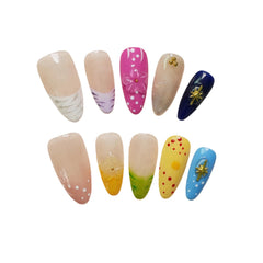 Tesytto almond-shaped nails perfect for spring and summer outfits.