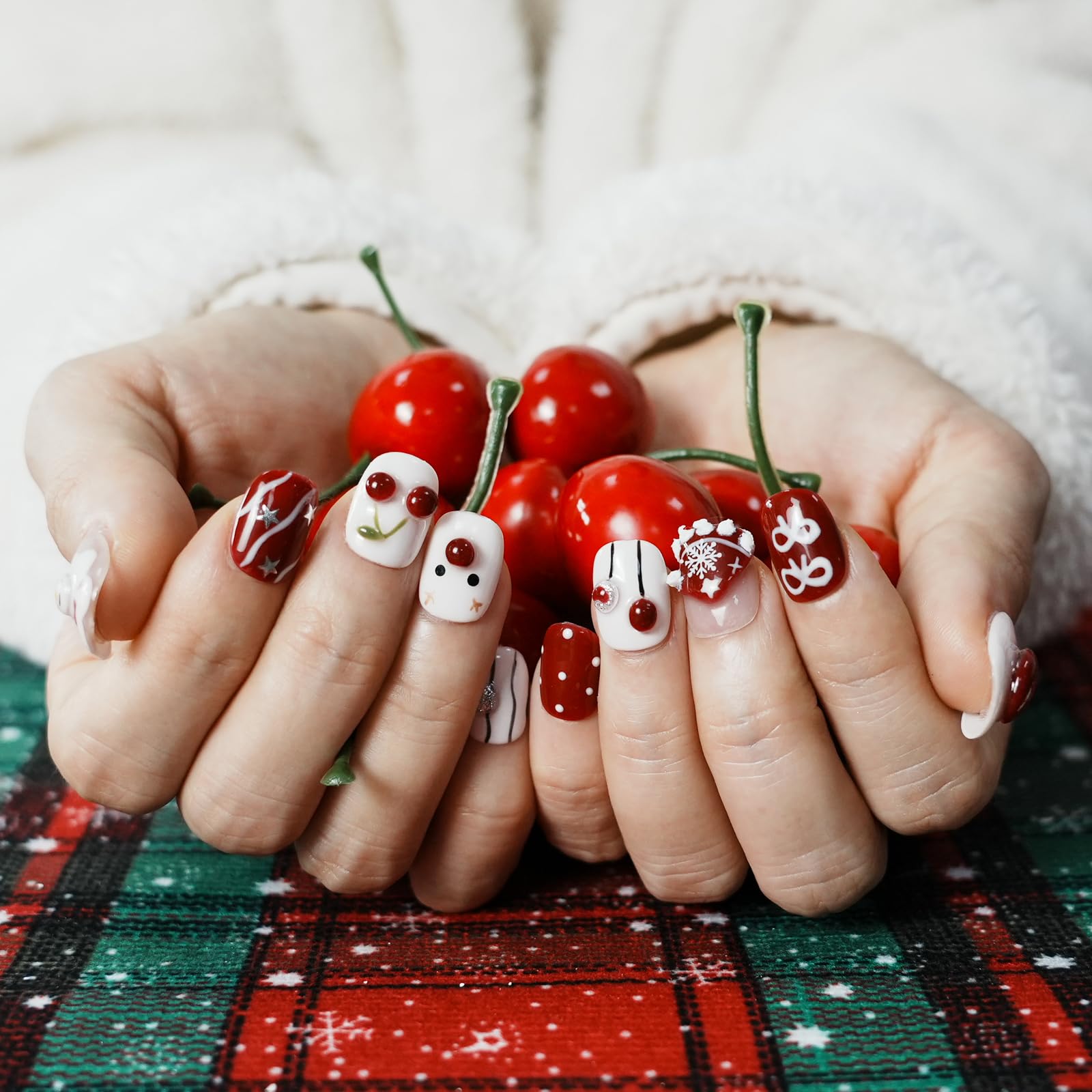 Tesytto nails with glossy top coat for salon-like shine.