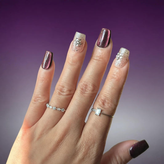 Tesytto Neon press-on nails showcase 3D silver stars and rhinestones for a party-ready look