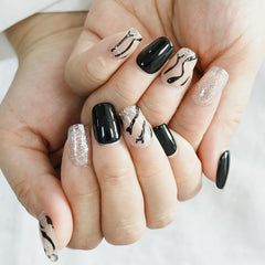 Tesytto salon-look nails at home save time and money