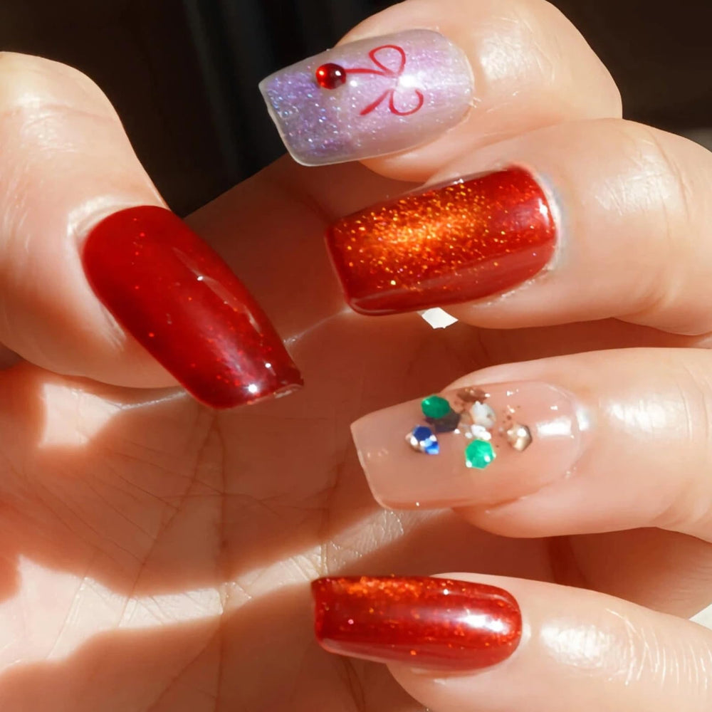Tesytto Valentine 3D Christmas bows add festive dimension.