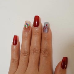 Tesytto Valentine holiday manicure inspiration for winter events.