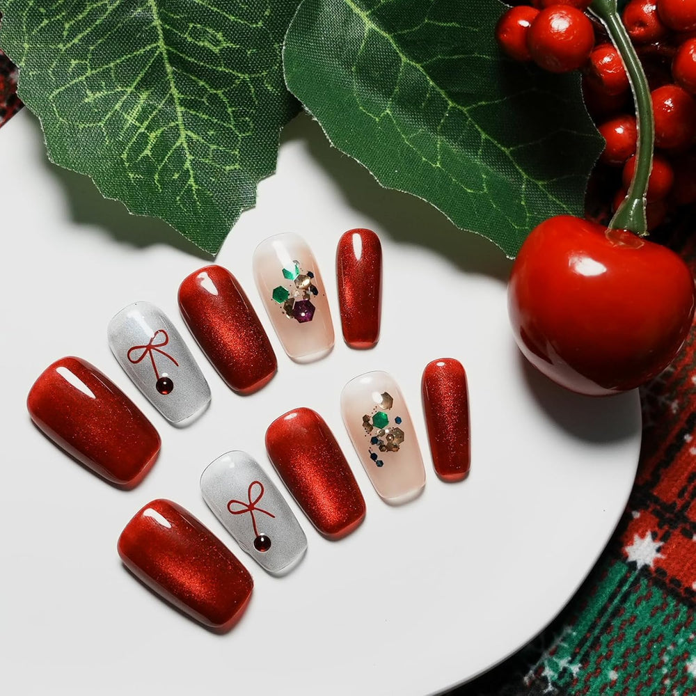 Tesytto Valentine red cat-eye nails in short coffin shape with glossy depth.