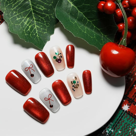 Tesytto Valentine red cat-eye nails in short coffin shape for festive manicure