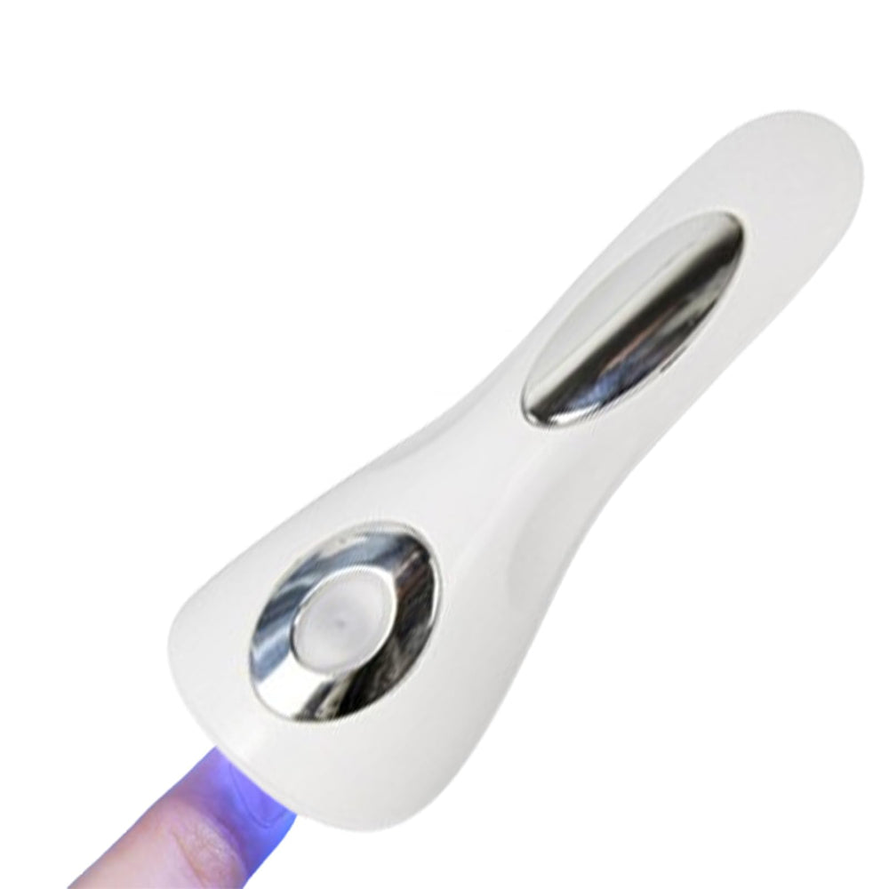 ThreeH handheld nail lamp front view with five LED beads for fast gel drying at home.