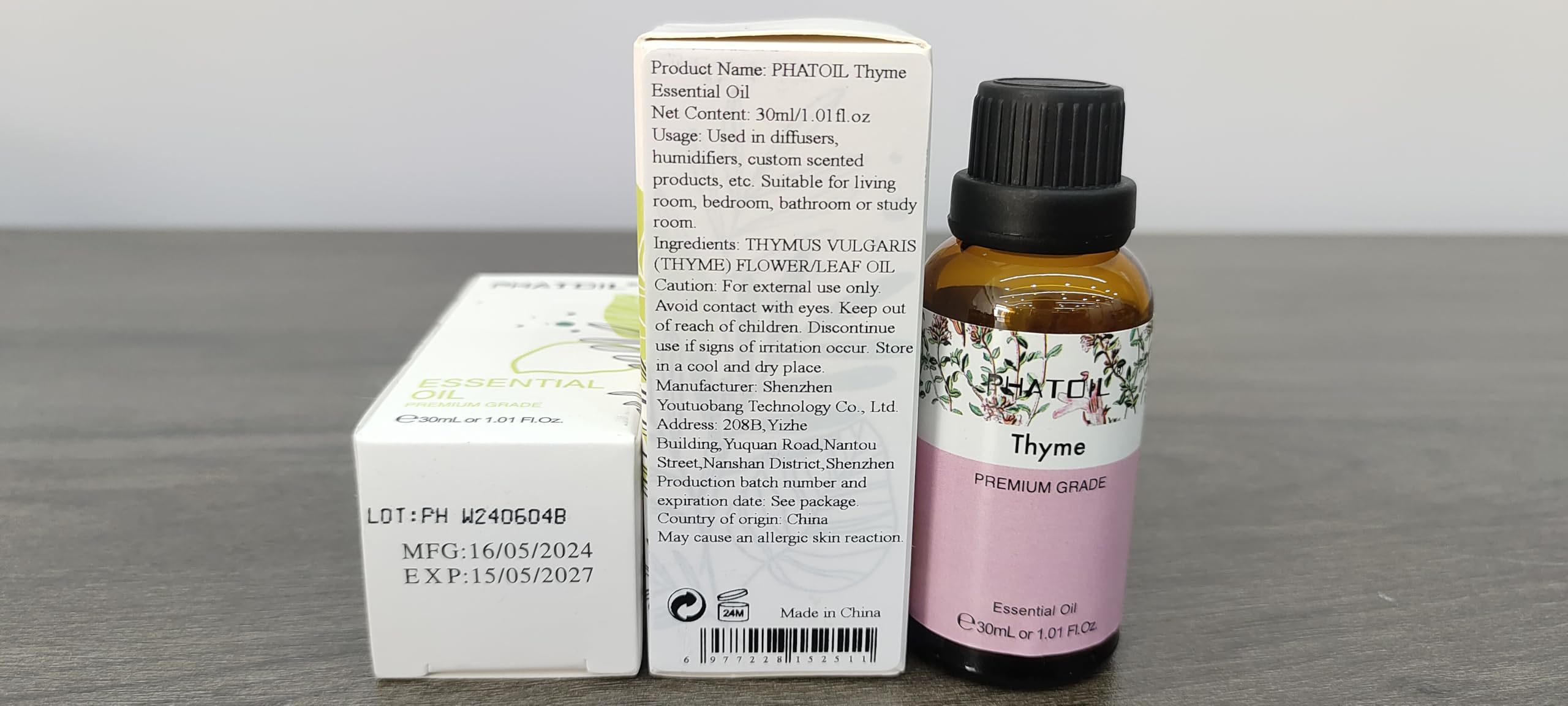 Gift box containing thyme essential oil for gifting