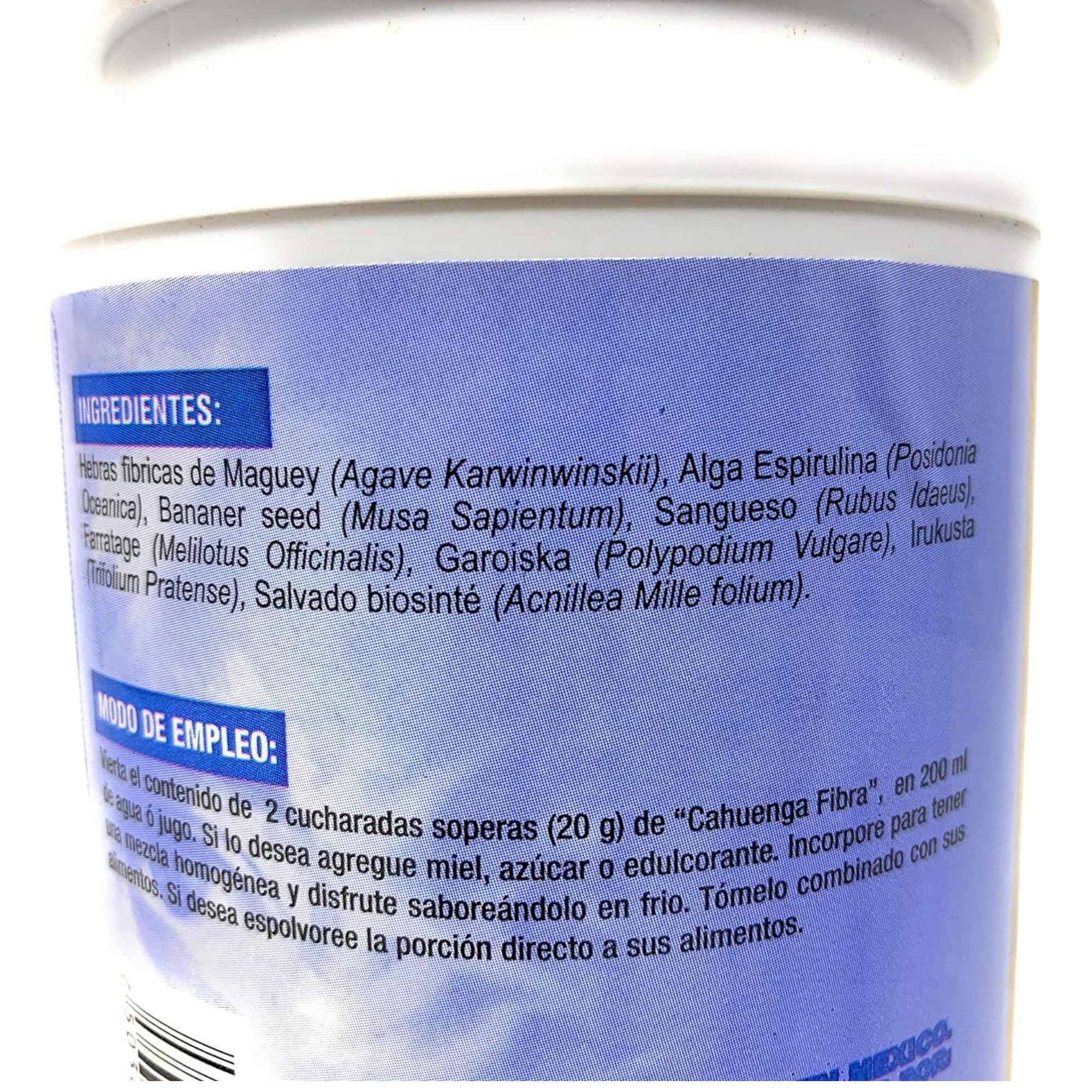 Mixing Tu Salud Plus Fiber 500g in water, juice, or smoothies