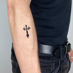 UBICA semi-permanent tattoo illustrating skin-friendly, plant-based formula