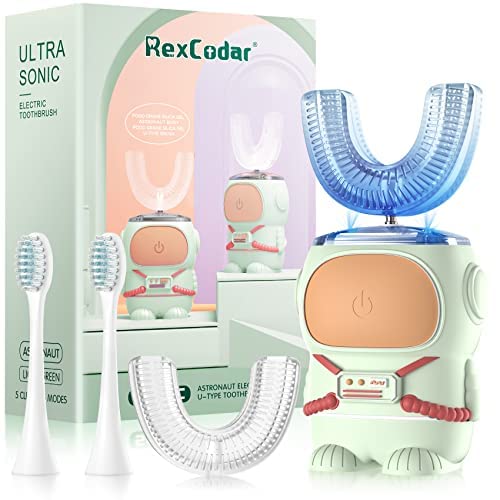 Cartoon astronaut green kid's toothbrush design