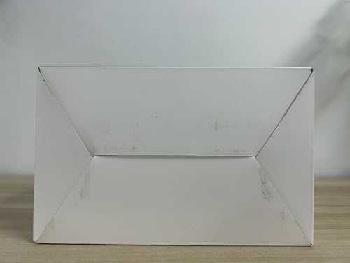 Packaging and included accessories for diffuser