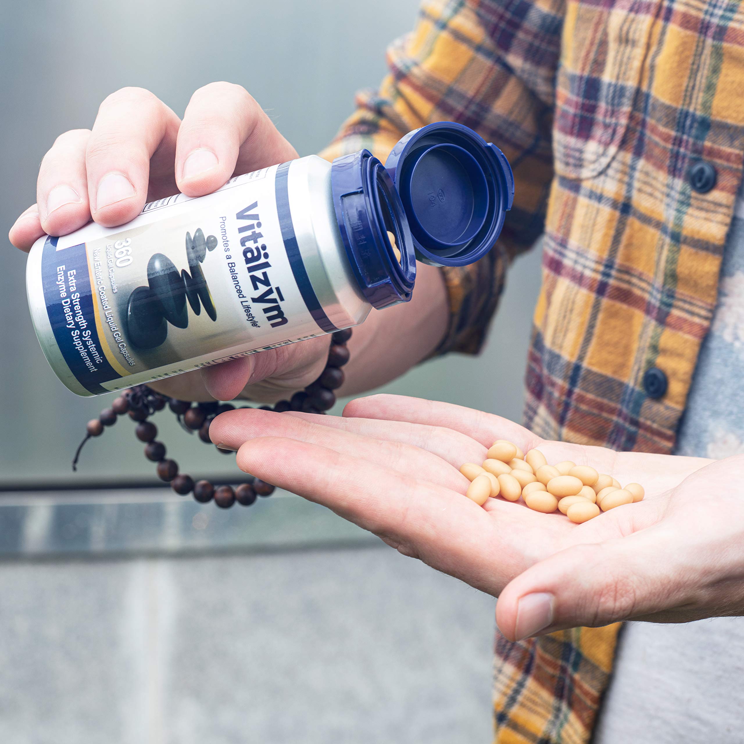 Graphic showing joint support and immune health with capsules