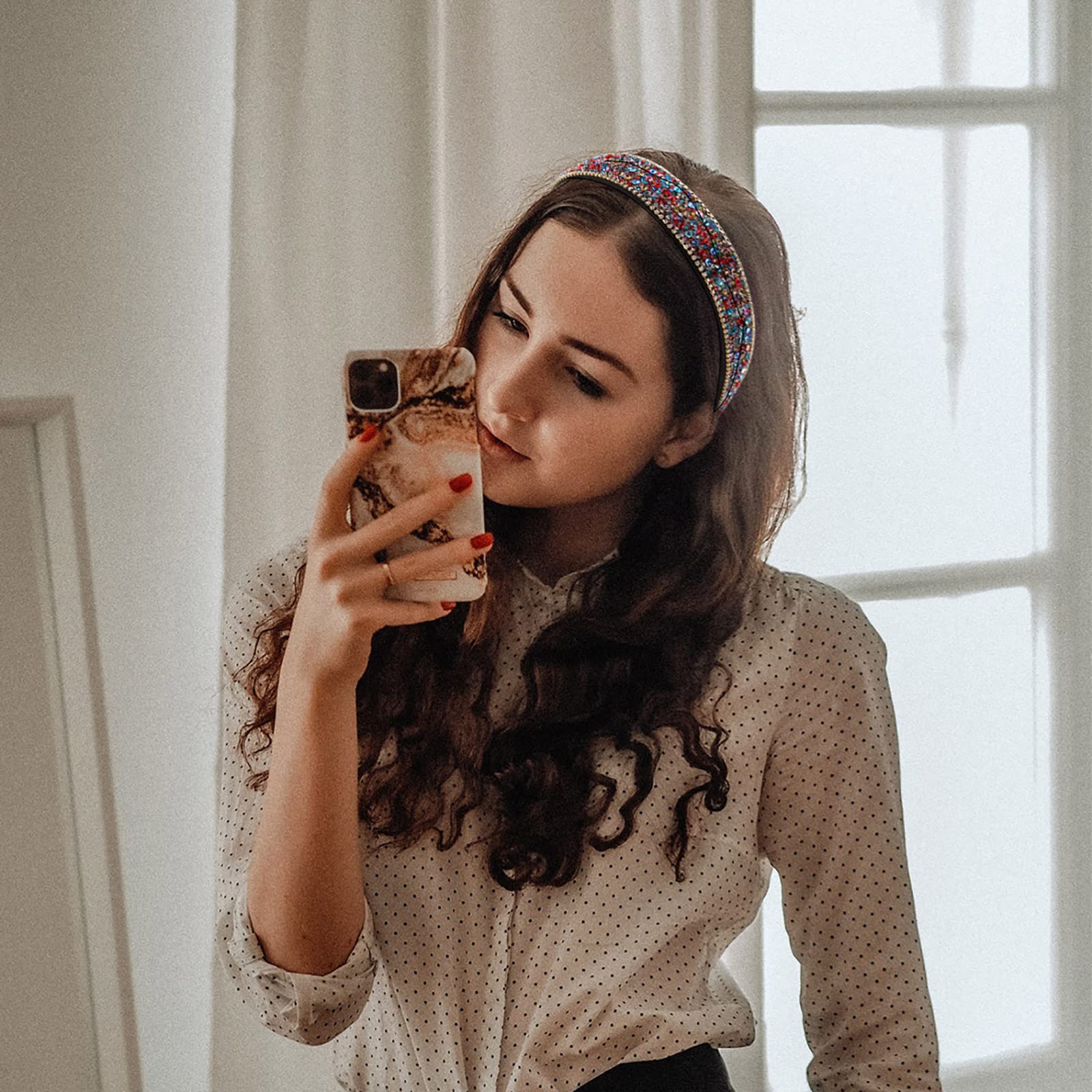 Wecoe rhinestone headband comes in gift-ready packaging for gifting occasions.