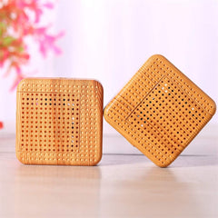 Compact mini size Weljoy diffuser in hand
