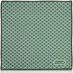Flat lay image of Weserwef microfiber cleaning cloth 12x12 inches