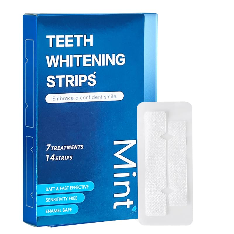 Front view of mint whitening strips kit