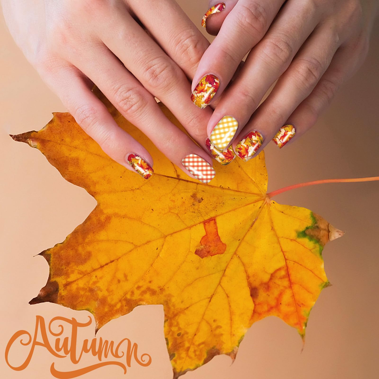 Winthrop Xmas tree design for eye-catching seasonal nails.