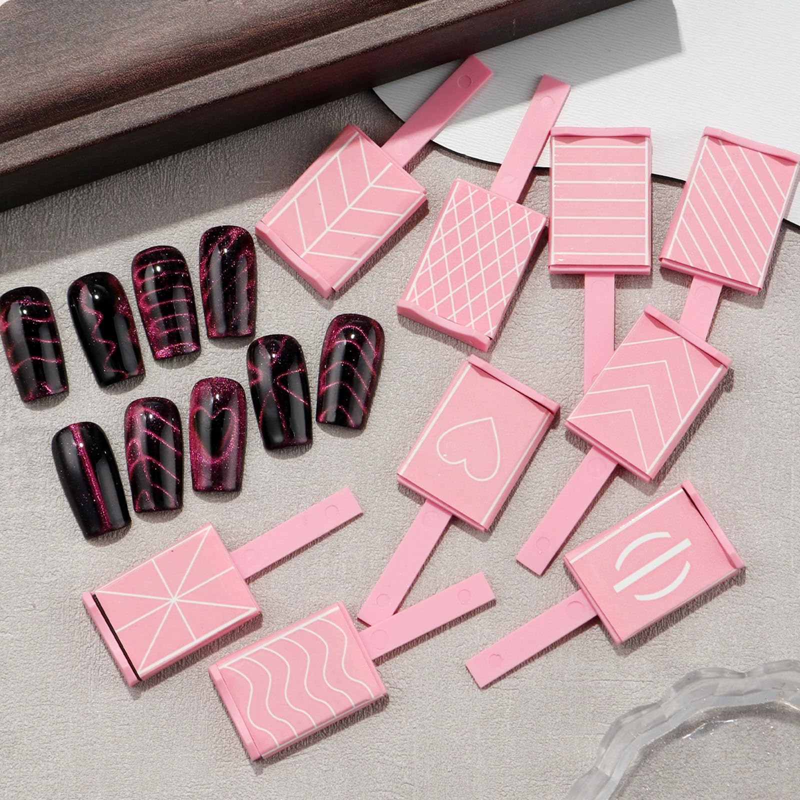 WOKOTO cat eye magnet pink set application action demonstrates quick, beginner-friendly technique