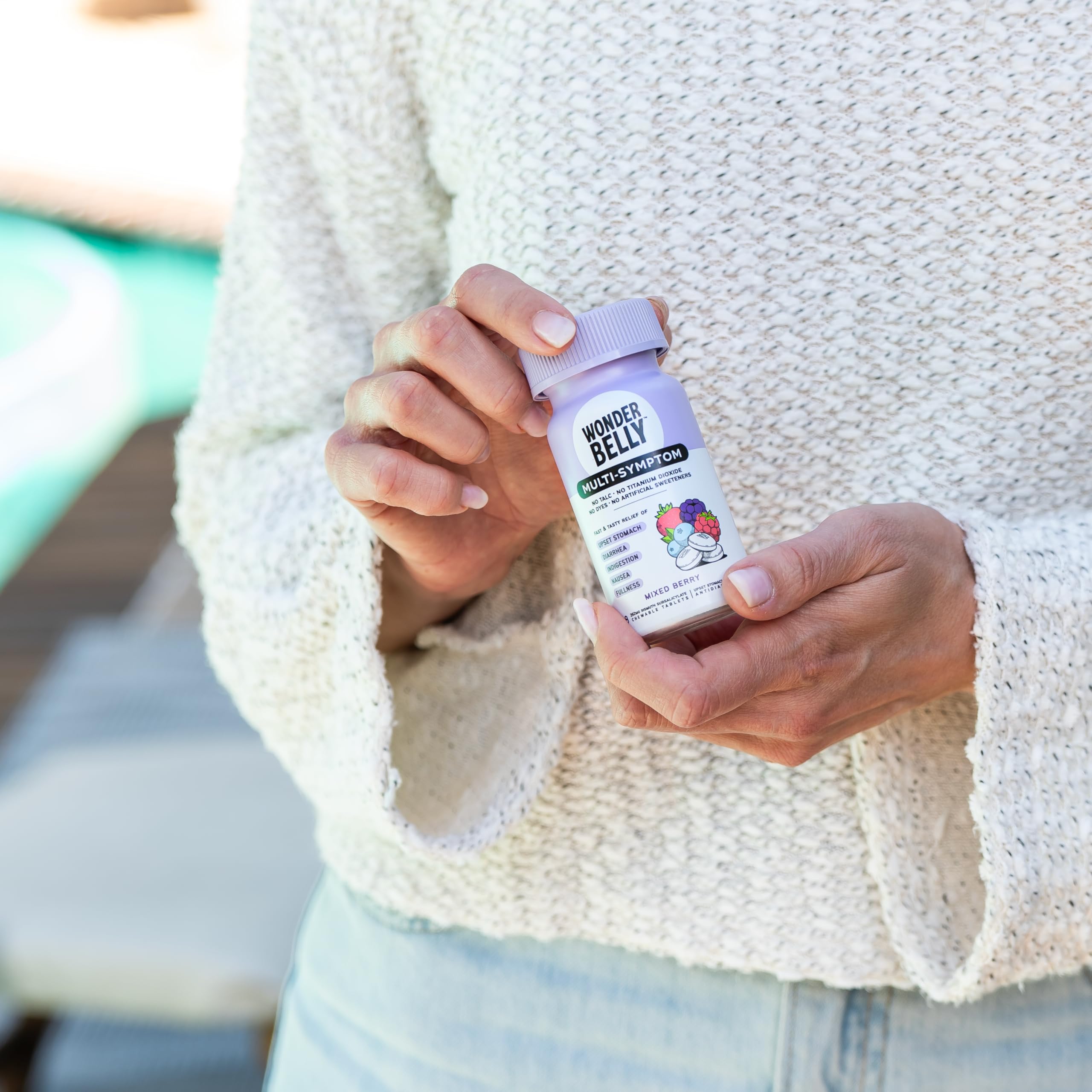 Wonderbelly bottle cap open showing 40-count, ready for relief.