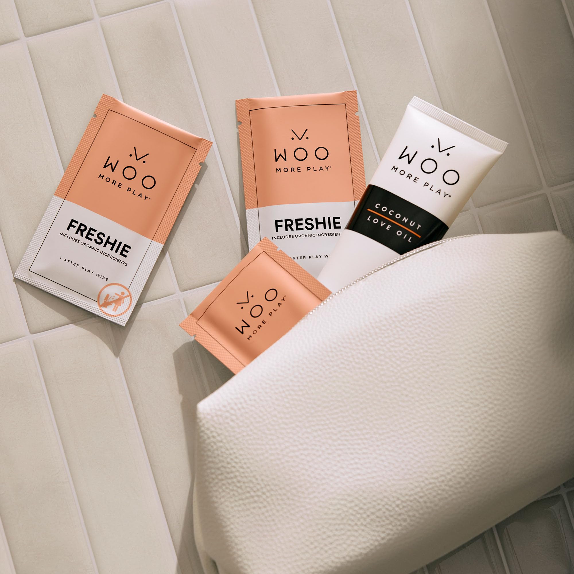 Woo More Play Freshies vegan cruelty-free badge underscores ethical, worry-free use.