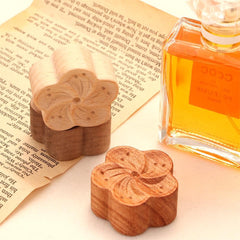 Eco-friendly wooden diffuser for aromatherapy
