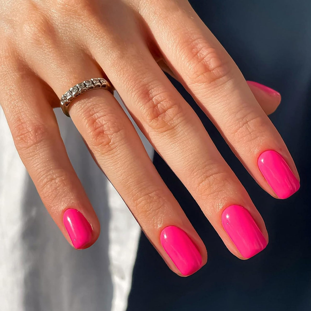 Wooyas neon pink square nails kit with glossy salon finish.